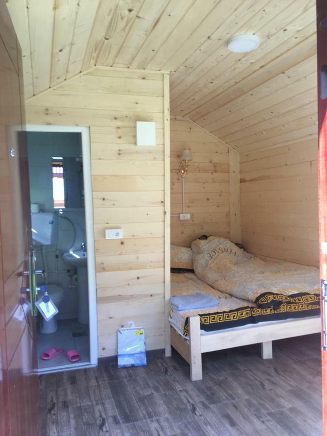 Bungalows-Oaza Vusanje ภายนอก รูปภาพ